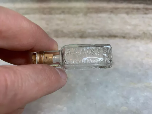 Antique A S Hinds Glass Sample Bottle  Embossed Apothecary Portland Maine 2