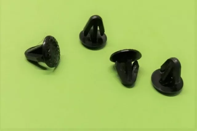 4x Plastic Plug Hole Cover 10mm BMW 02 2002 E10 Art. No 51711826714