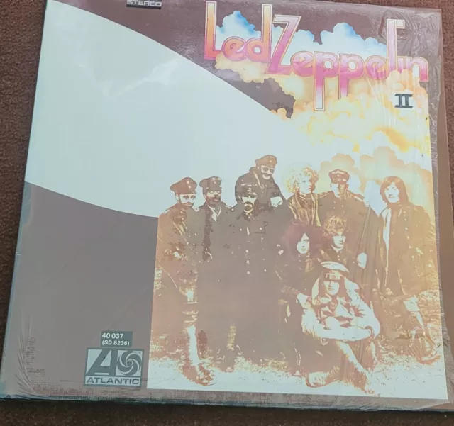 Led Zeppelin. Led Zeppelin II. 1979 German Reissue. Nr Mint Vinyl Album.