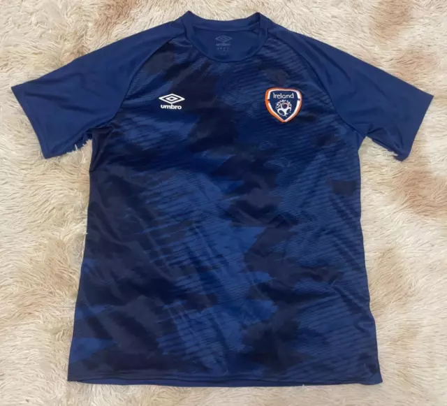 Republic Of Ireland (Eire) Football Shirt Umbro Size XL
