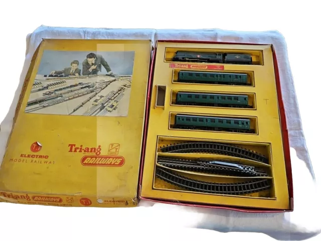 Vintage Triang Train Set T1 Original Box Tt Gauge Clan Line Merchant Navy Class