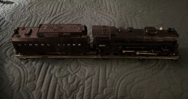 Lionel Train Vintage 2037 Model 027 Post War Gauge Locomotive & Coal Car