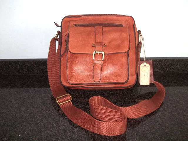 Fat face messenger 2025 bag