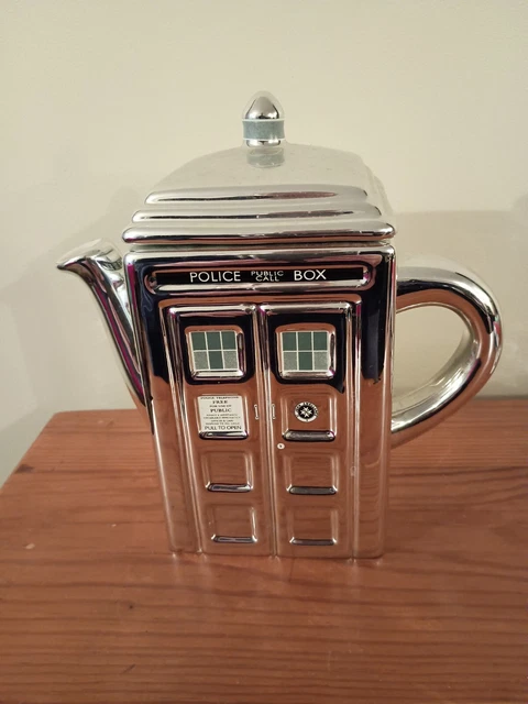 DOCTOR WHO CERAMIC teapot Chrome finish Tardis Police Call Box $30.00 ...