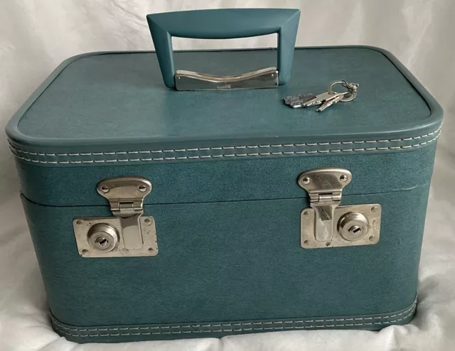 Vtg Train Case Cosmetic Makeup Luggage Suitcase Travel Bag Teal USA Rare 1950’s