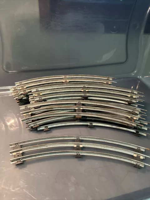 Lionel LIO65033 O27 Curve Track - Black Ties. 15 Pieces!