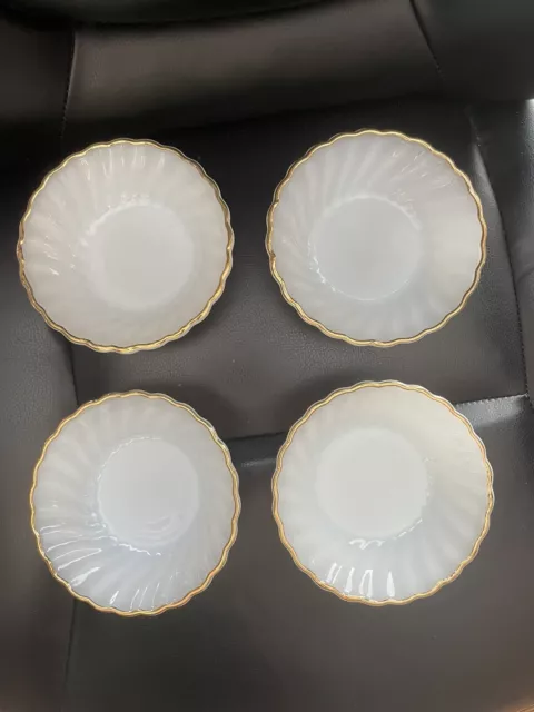 SET 4 Anchor Hocking Fire King Swirl Milk Glass 5”  Fruit/cereal Bowls Gold Rim