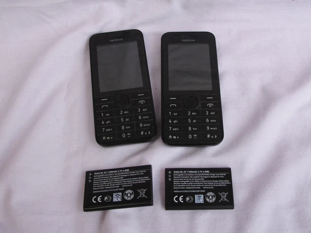 Nokia 208 mobile phone. Tested & works. Cell telephone. BL-5c battery. RM-957