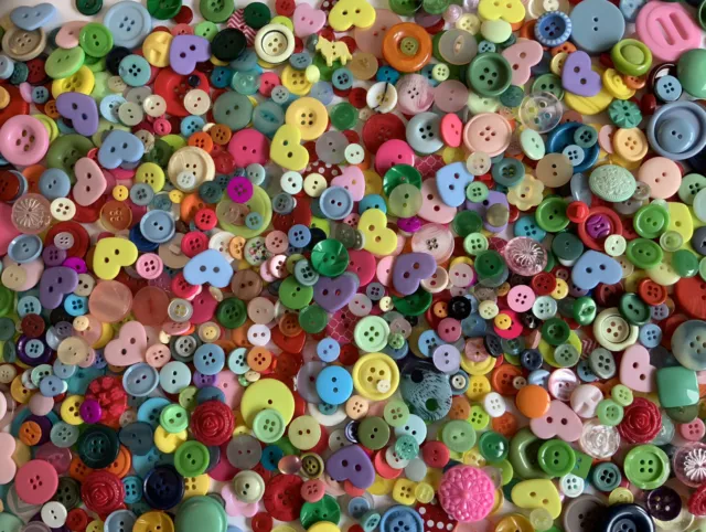 Various Buttons Mixes - Bags Assorted Colours & Various Mixed Sizes 11mm to  25mm