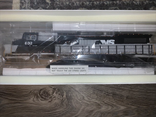 RAILKING NORFOLK SOUTHERN DASH 8 DIESEL ENGINE PROTO SOUND 3.0 with LEDS LIGHTS