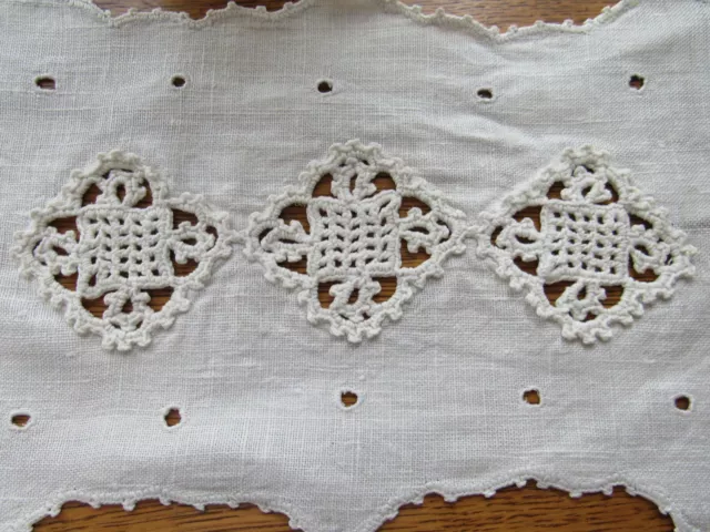 Lovely Antique Vintage Ecru Flax Crochet Medallion Insert Tray Doily 8.5" x 19" 2