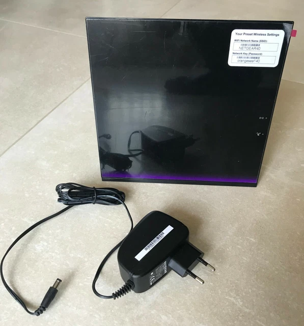 Modem Router Netgear D6200-AC1200 Mbps WiFi ADSL 2+ Fibra, 4 porte Gigabit e USB