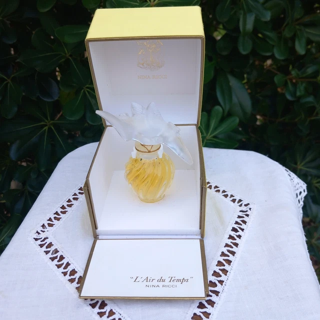 Le Falcone Shouq Eau De Parfum for Unisex by Le Falcone