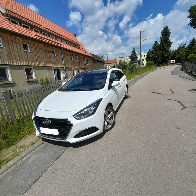 hyundai i40 1.7 CRDI Premium + Panoramadach hyundai i40 1.7 CRDI Premium + Panoramadach