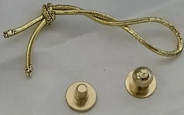 Gold Coloured Hitch Fastener