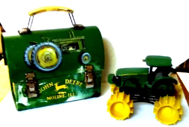 Little Vintage, 5 x 2  1/2  inch John Deere Lunch Box & Tractor