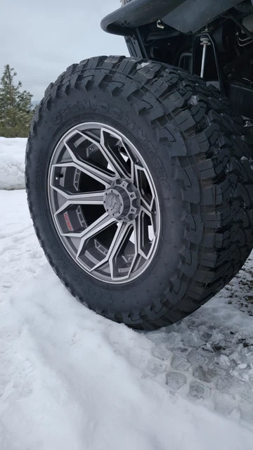 40x15.50r22 toyo open country mt on 22x12 4play 4p80 5x5, 5x5.5 -44 offset