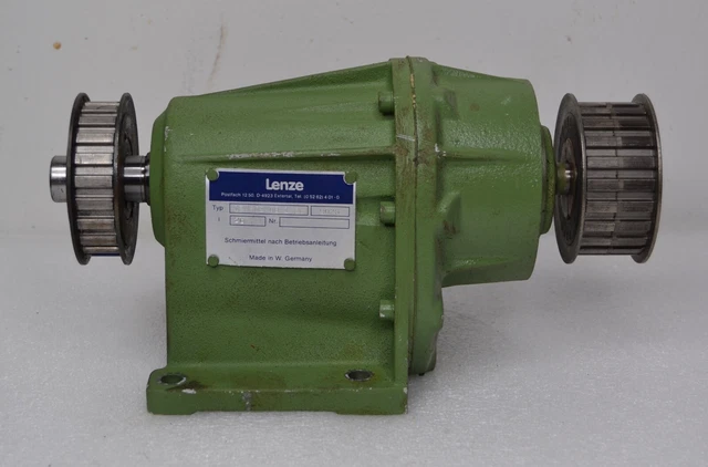 Lenze 12.602.08.1.2C Two Stage Helical Gear Reducer Gearbox Transmission 20:1
