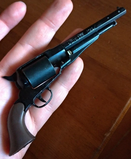 Revolver Scale REMINGTON NEW MODEL ARMY 44 REVOLVER UNIWERK Pistola Giocattolo SCALA 1 ...