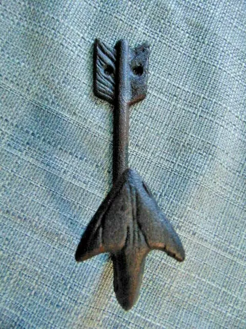 Cast Iron Arrow Hook Wall Mount Rustic Coat Hall Hat Hardware Antique style