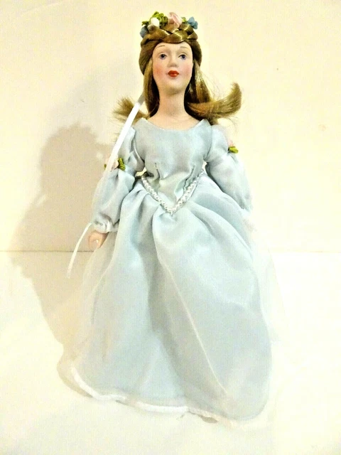 Avon CINDERELLA Fairy Tale Doll Collection Vintage New in Box