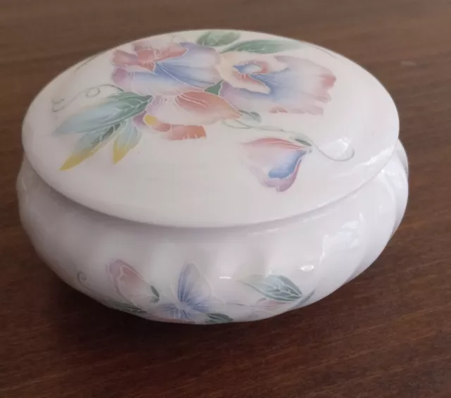 Aynsley Trinket Box Bone China England Vintage Little Sweetheart Pattern Floral