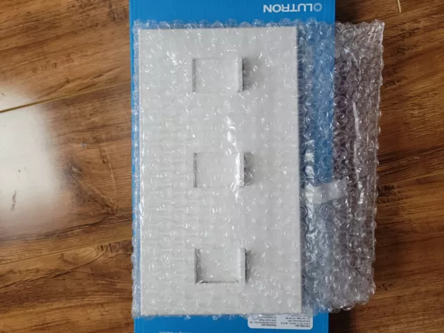 Lutron Nova NT-SSS-NFB-WH Multi Gang Faceplate White