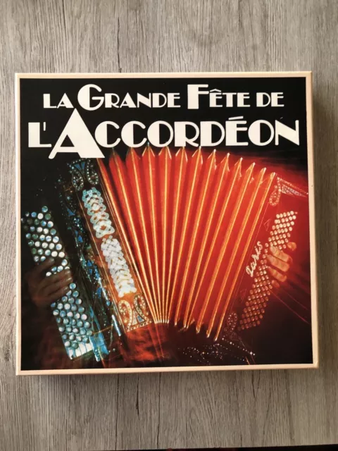 Coffret 10 Disques vinyles  « La grande fête de l’accordéon » 33 T -Parfait État