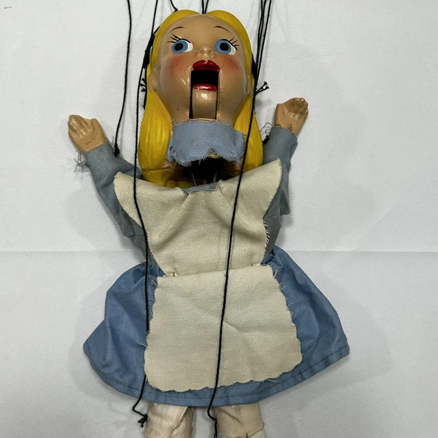 Alice Puppet WALT DISNEY'S ALICE IN WONDERLAND MARIONETTE Peter Puppet 4723 W ...