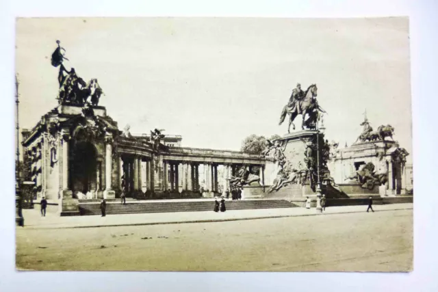 AK Postkarte Berlin Kaiser Wilhelm Denkmal ungelaufen
