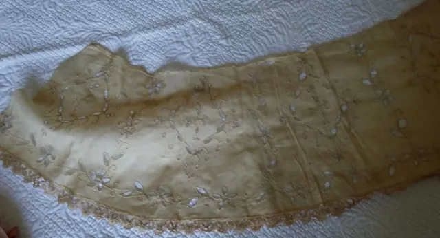 Bordure broderie anglaise XIXème voile de coton et jours faits mains 2