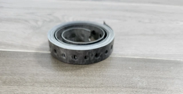 Correa colgante de metal calibre 22 Sioux Chief 524-1022PK2 de 3/4 pulgadas por 10 pies