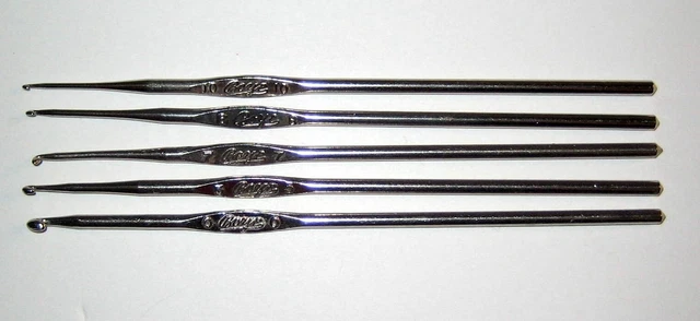 Vintage BOYE Metal Crochet Hooks Lot of 5 Steel Sizes 0 5 7 8 10 Craft Sew Knit