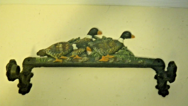 b Rustic Solid Cast Iron PAPER TOWEL/Towel Holder MALLARD DUCKS Kitchen Decor