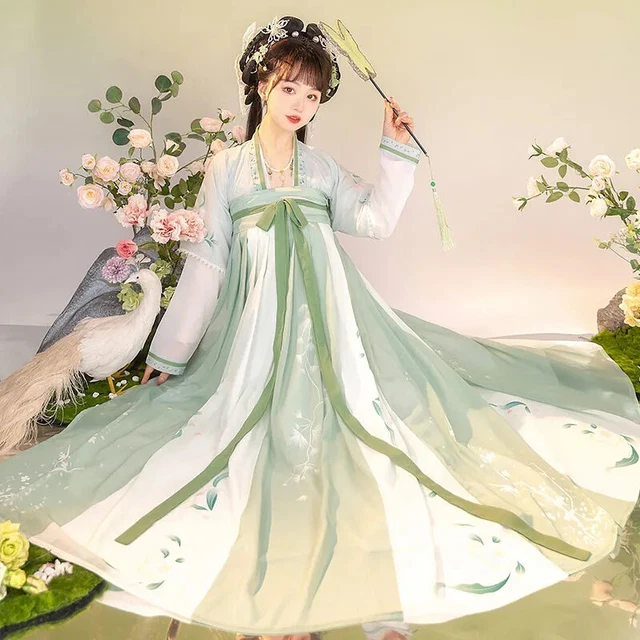 Robe Hanfu Traditionnelle Chinoise – Broderie, Manches Longues, Ceinture – Polyester, Taille Unique