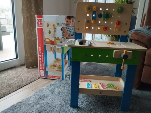 Hape Meister-Werkbank Holz mit  Zubehör-Set (gebraucht)