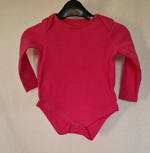 Pacchetto vestiti per bambine età 6-9 Mths. Usato. Buone condizioni. Marche miste. 4