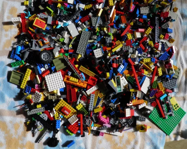 lot Lego vrac Briques, diverses pièces , 1,050 kg