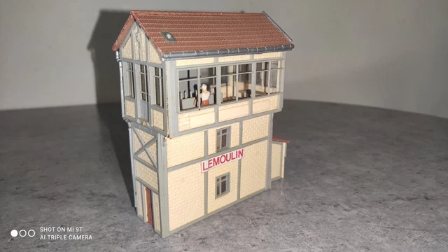 JOUEF HO gare poste aiguillage moderne maquette montée ville