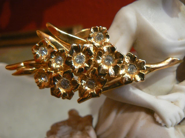 Broche Fantaisie Vintage Ancienne - Métal Doré, Décor Strass Et Fleurs - Occasion