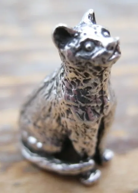 A Sweet Hallmarked Sterling Silver Miniature Sitting Cat Kitten Statue Figurine