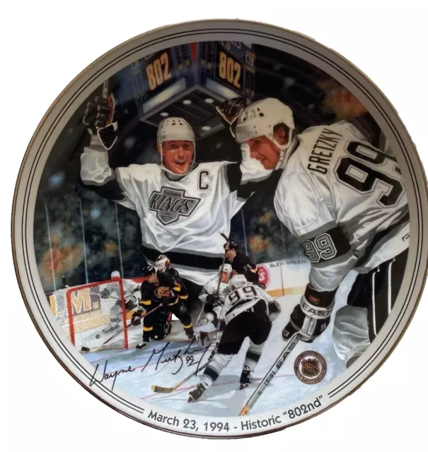 WAYNE GRETZKY COLLECTOR'S PLATE  'HISTORIC 802nd', BRADFORD EXCHANGE - NIB & COA