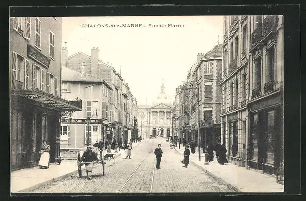 CPA Chalons-sur-Marne, Rue de Marne, street view