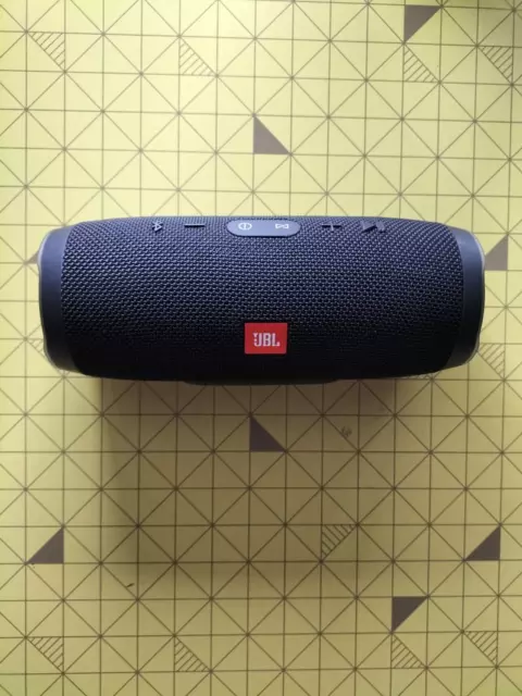 JBL Charge 3 noir - Enceinte portable Étanche