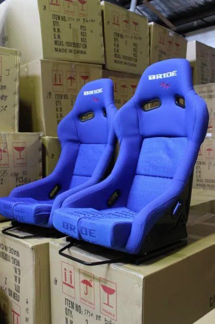 1x Bride VIOS II Fixed Fibreglass Seat Blue