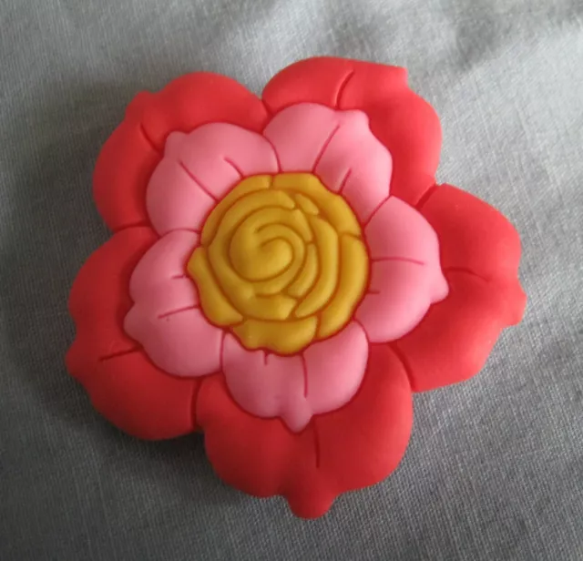 https://www.picclickimg.com/LcwAAOSwx~VijCQu/Croc-Shoe-Charm-Orange-Pink-Yellow-Flower.webp
