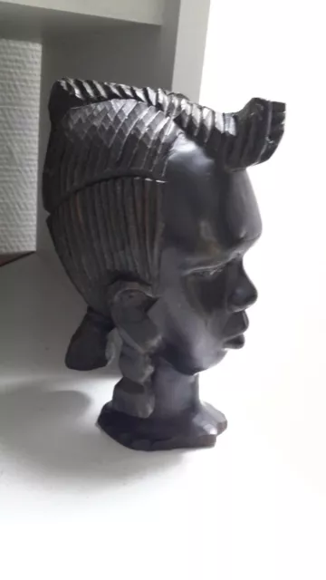 Sculpture visage féminin bois noir