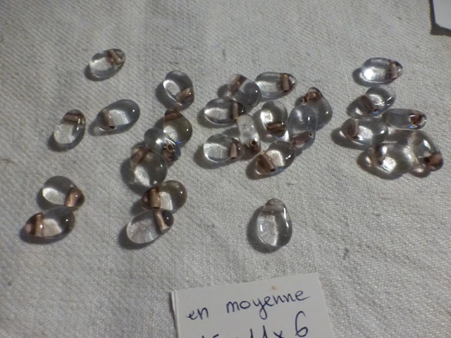 Lot De 120 Perles Vintage En Verre Bleu Turquoise - Forme Cube/ovale, Lustrée, Ancien Stock Tchécoslovaquie