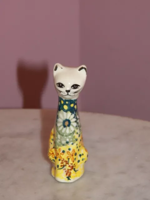 Polish Pottery Small Cat Figurine! UNIKAT Signature Exclusive Miss Daisy!