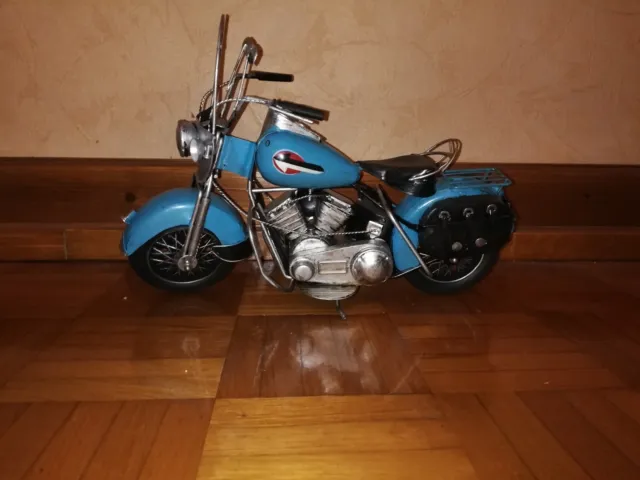 Harley Davidson miniature en tôle pour décoration 30 cm